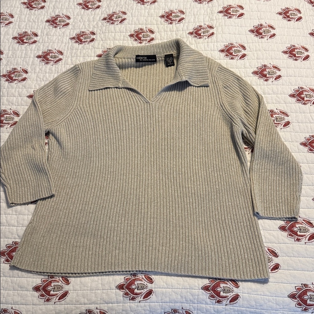 Valerie Stevens Beige Ribbed Sweater
